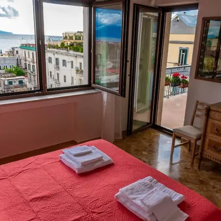 La Finestra Sul Golfo Apartment Naples Exterior photo